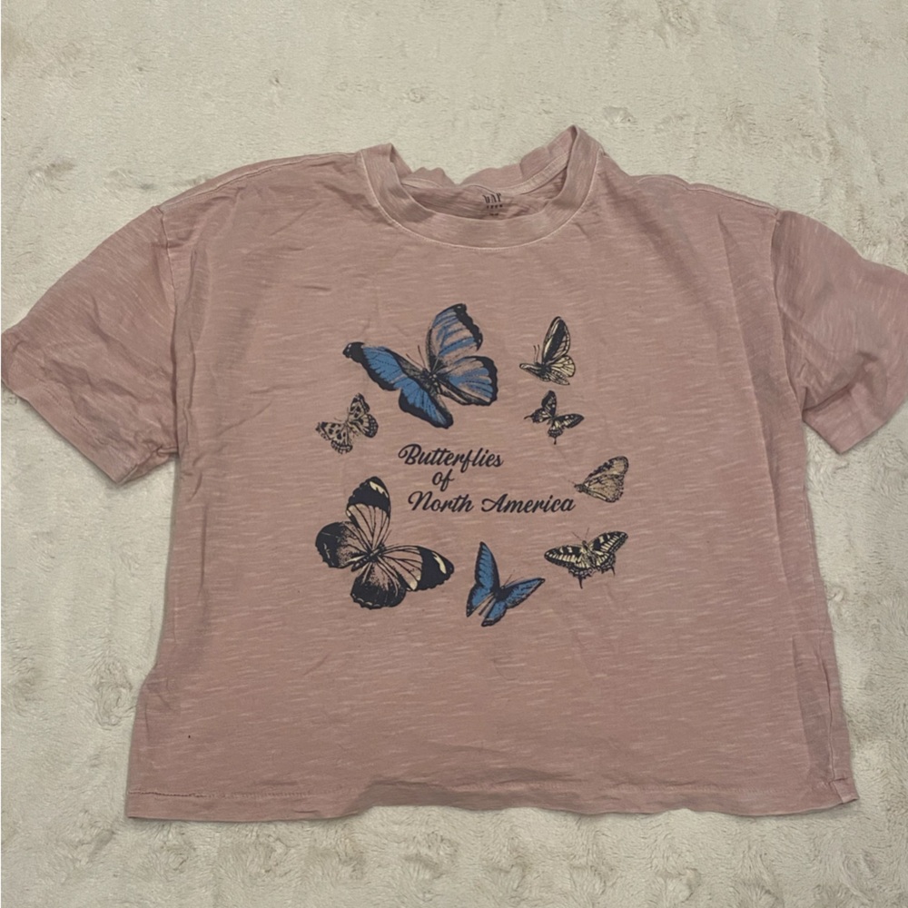 Butterfly Graphic Tee in Pink